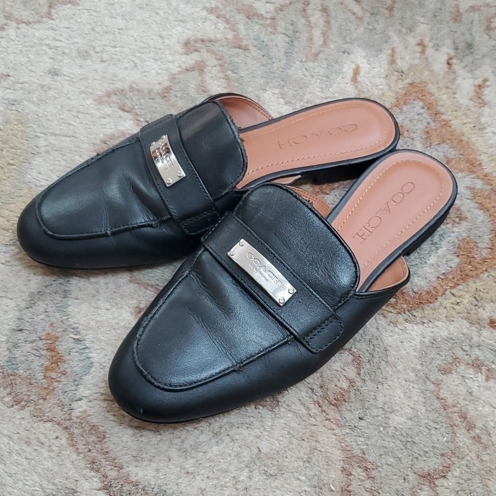 Coach Shea leather black slides